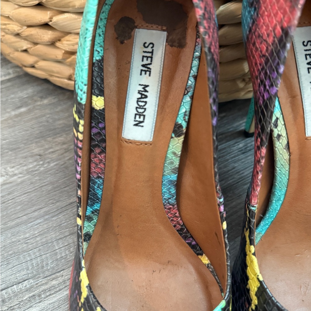 Steve Madden Proto Multi Snake Patterned Pointed High Heels - Picture 8 of 10